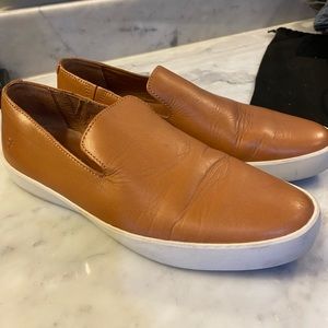 Frye mens slip on tan
